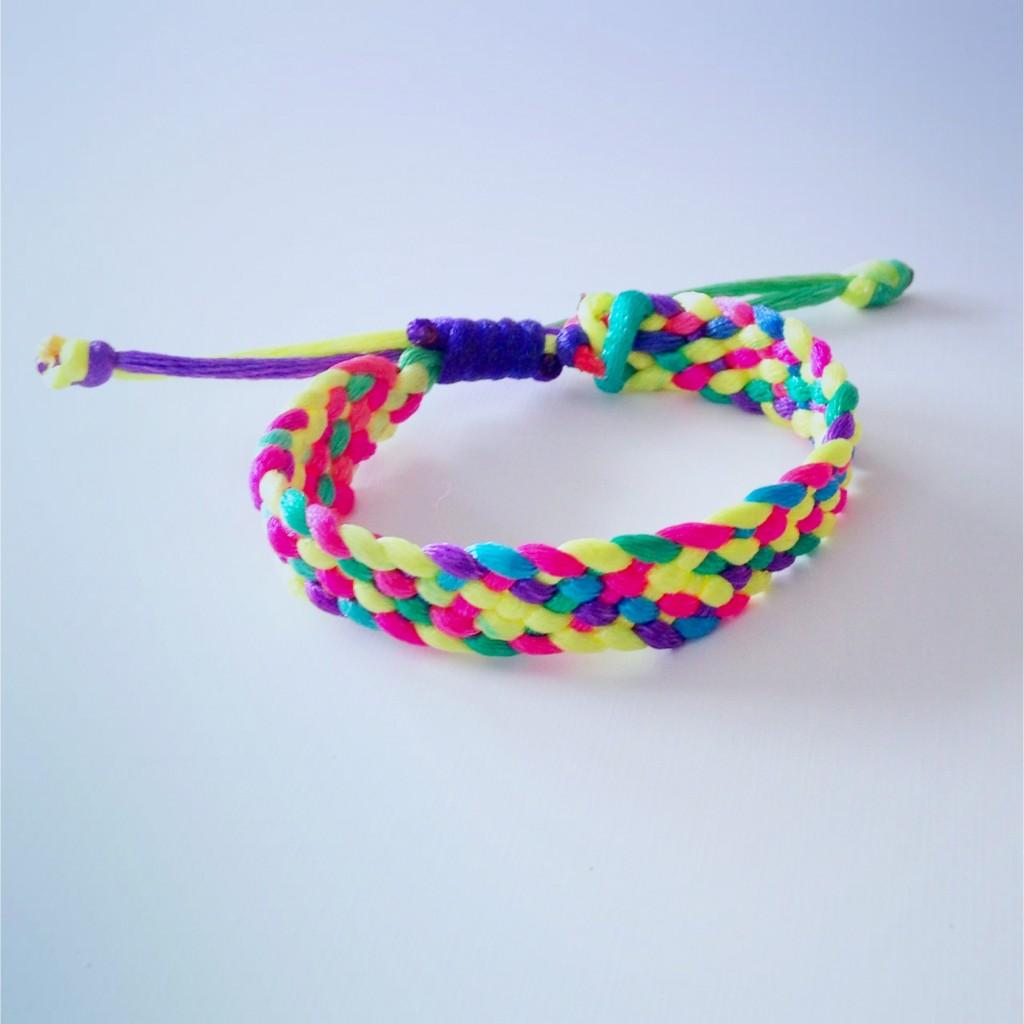 Taller de pulseras creativas en Las Palmas • Tivity Company