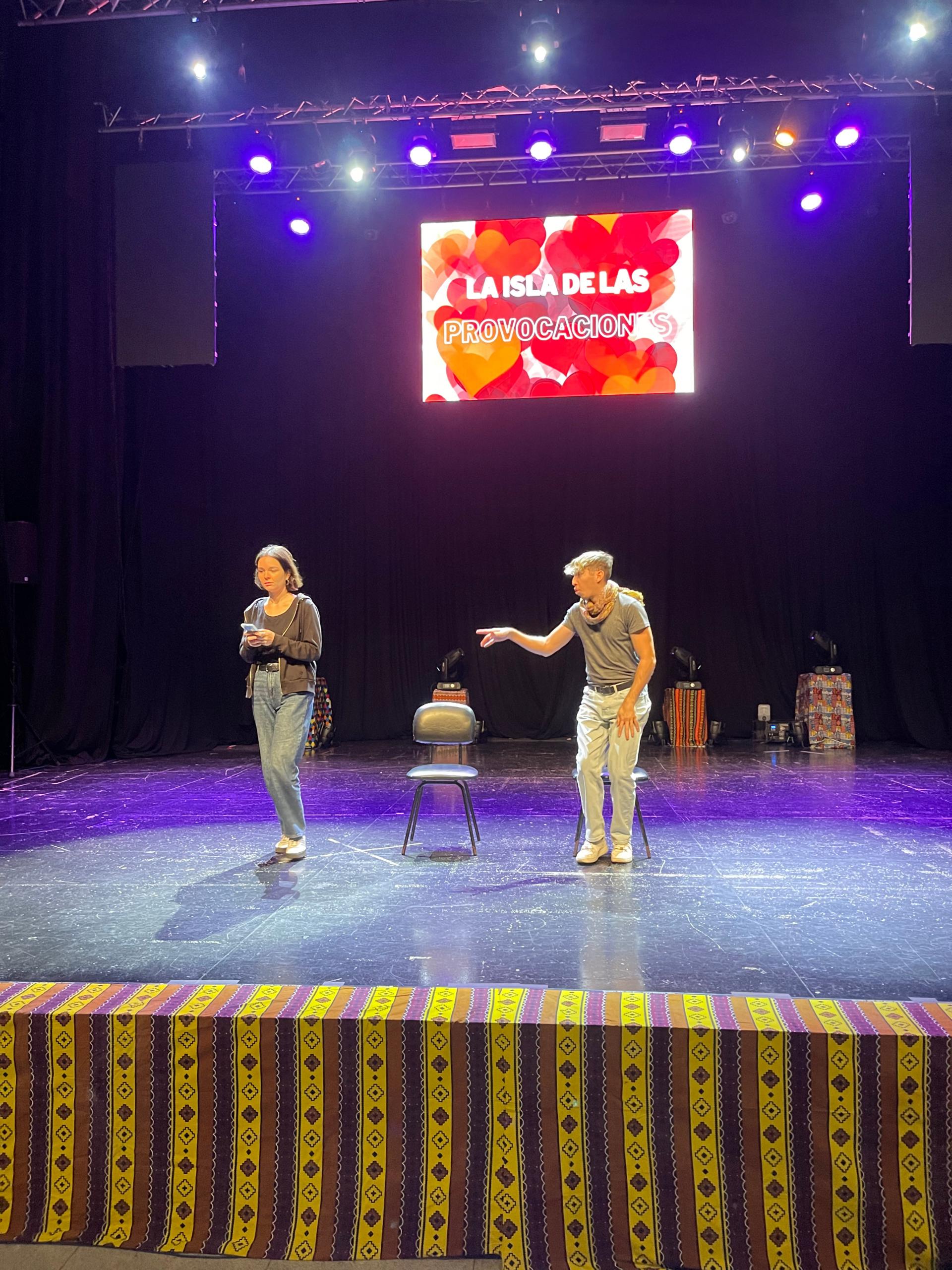 Representación teatral de La Isla de las Provocaciones dentro del proyecto Las Bien Queridas